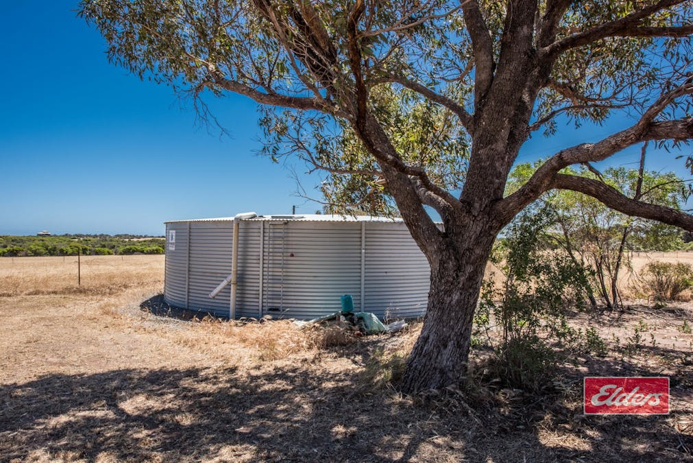 105 Padbury Road, Bookara, WA, 6525 - Image 16