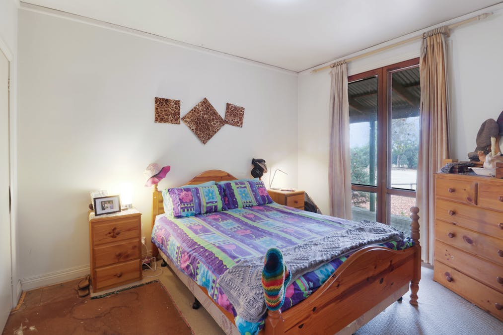 1370 Old Tolmie Road, Tolmie, VIC, 3723 - Image 6