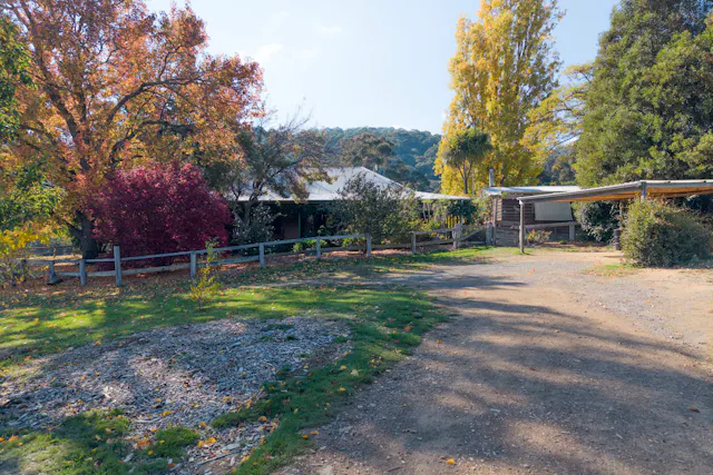 1370 Old Tolmie Road — photo from Elders Real Estate Mansfield