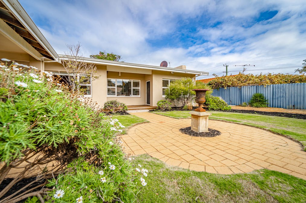 13 Rae Road, Safety Bay, WA, 6169 - Image 5