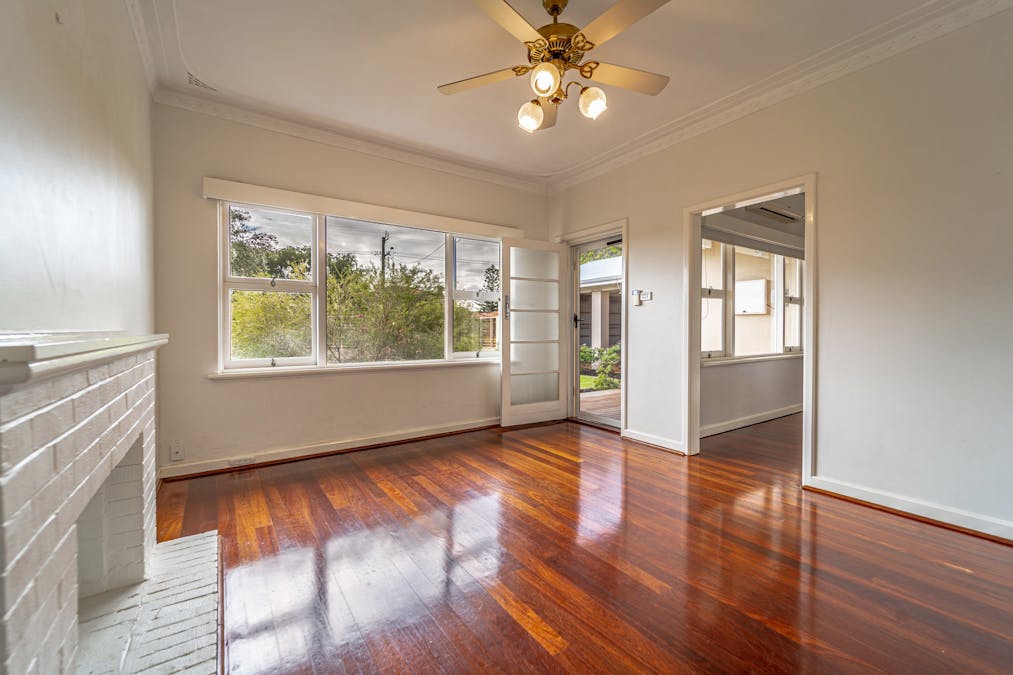 13 Rae Road, Safety Bay, WA, 6169 - Image 8