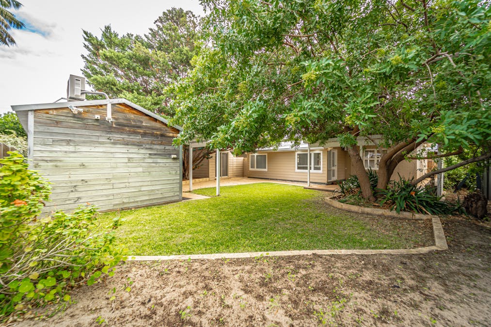 13 Rae Road, Safety Bay, WA, 6169 - Image 27