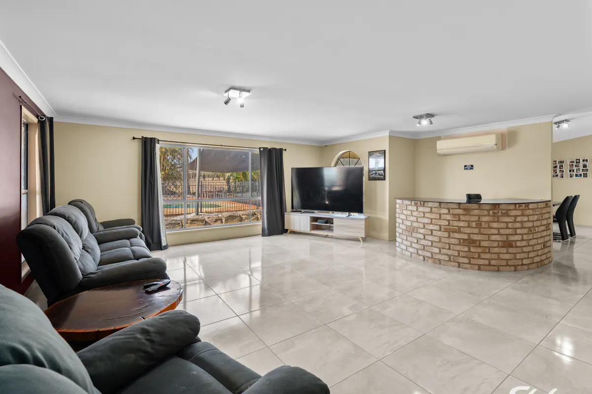 182-206 Goddards Road — photo 11 of 30