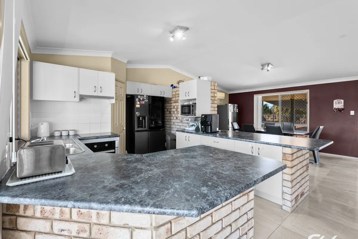 182-206 Goddards Road — photo 8 of 30
