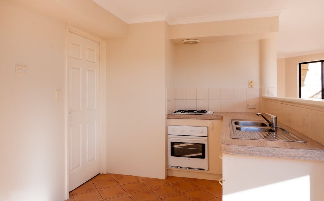 5/5 Wittenoom Street, Bunbury, WA, 6230 - Image 5