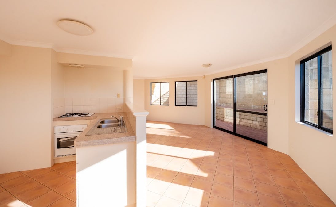 5/5 Wittenoom Street, Bunbury, WA, 6230 - Image 4