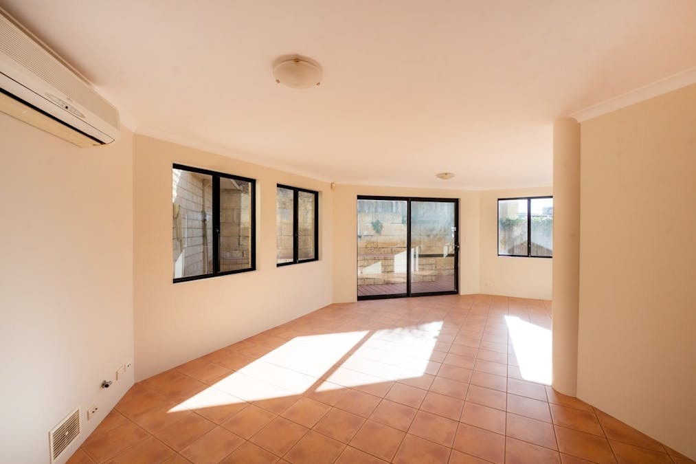 5/5 Wittenoom Street, Bunbury, WA, 6230 - Image 3