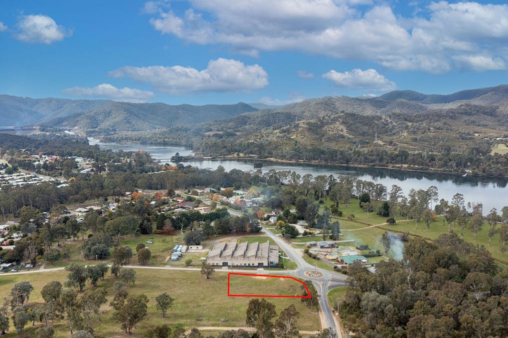 21 South Crescent, Eildon, VIC, 3713 - Image 3