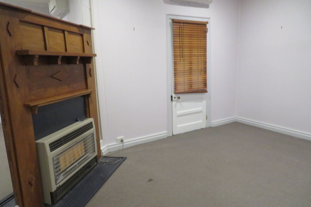 22 Busby Street, South Bathurst, NSW, 2795 - Image 2