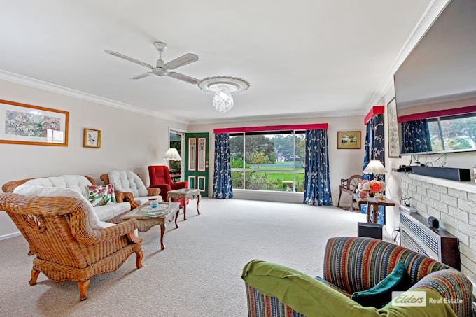 20 Wannon Avenue, Edenhope, VIC, 3318 - Image 1