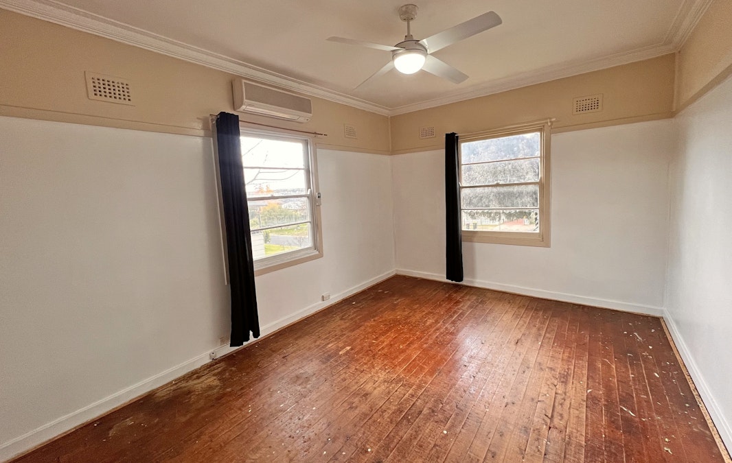 53 Yass Street, Young, NSW, 2594 - Image 4