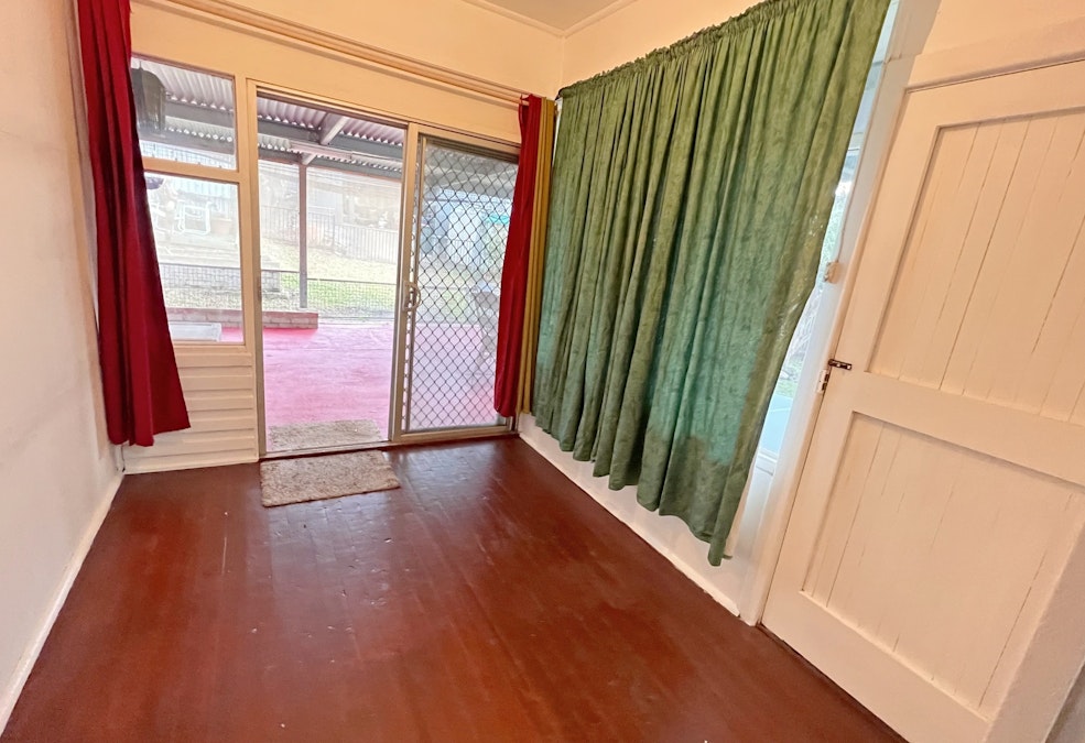 53 Yass Street, Young, NSW, 2594 - Image 10