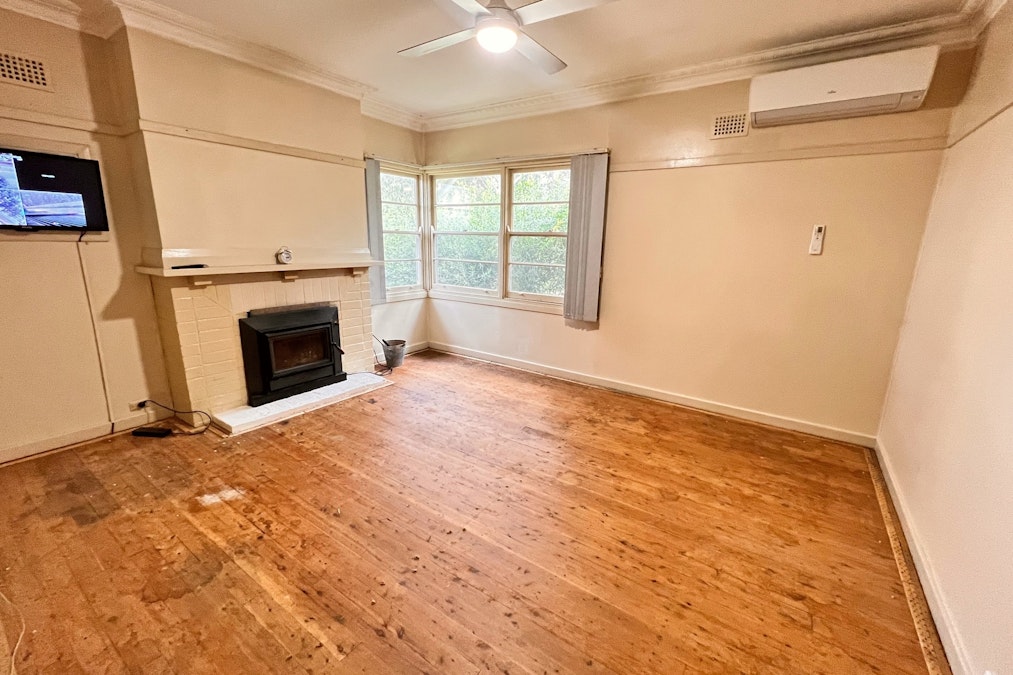 53 Yass Street, Young, NSW, 2594 - Image 3