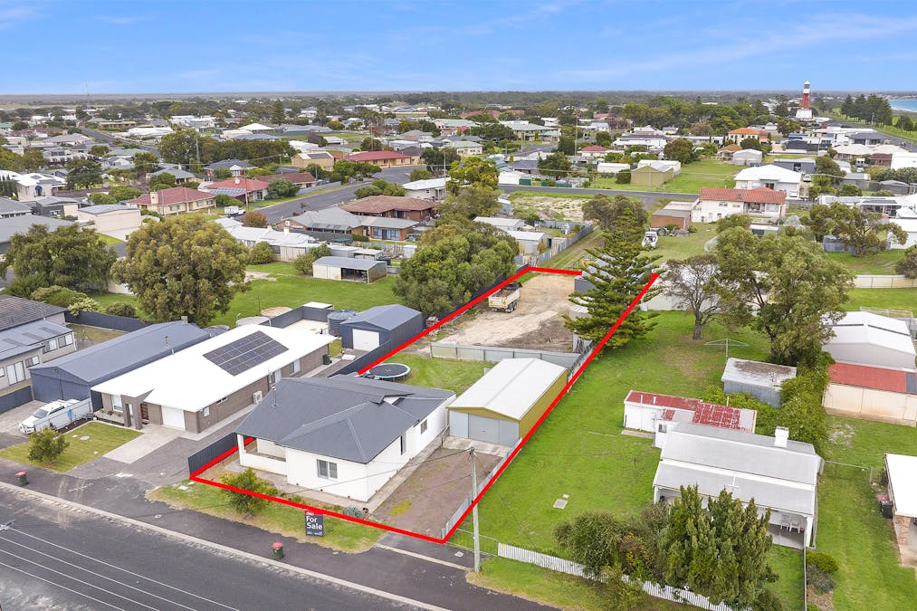 3 Coulthard Street, Kingston Se, SA, 5275 - Image 2