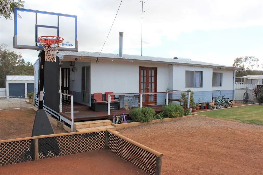 108 Burlong Road, Northam, WA, 6401 - Image 4