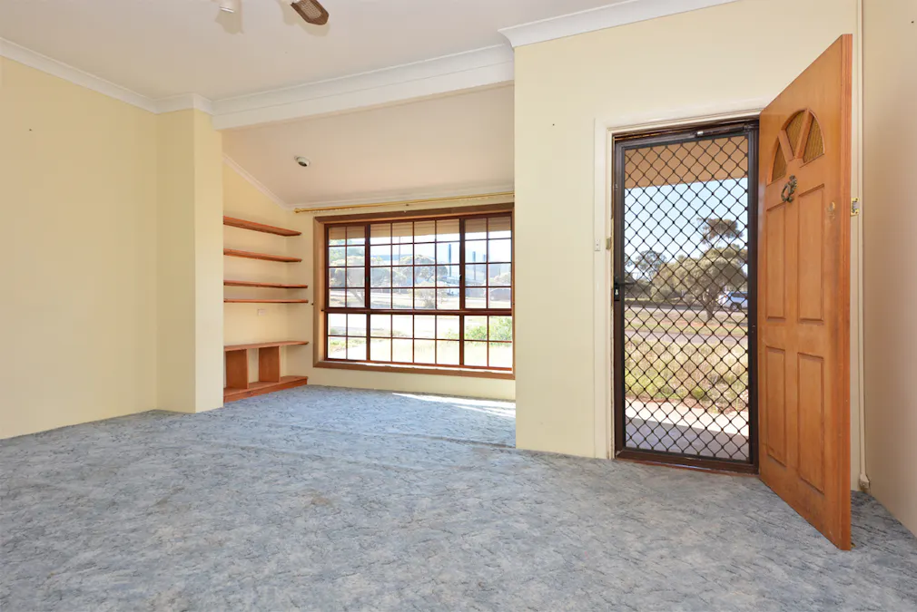 39 Norrie Avenue, Whyalla Norrie, SA, 5608 - Image 2