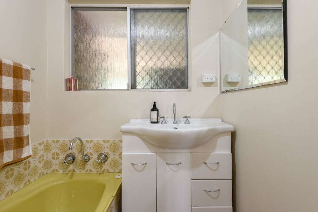 34 Kenton Way, Rockingham, WA, 6168 - Image 24