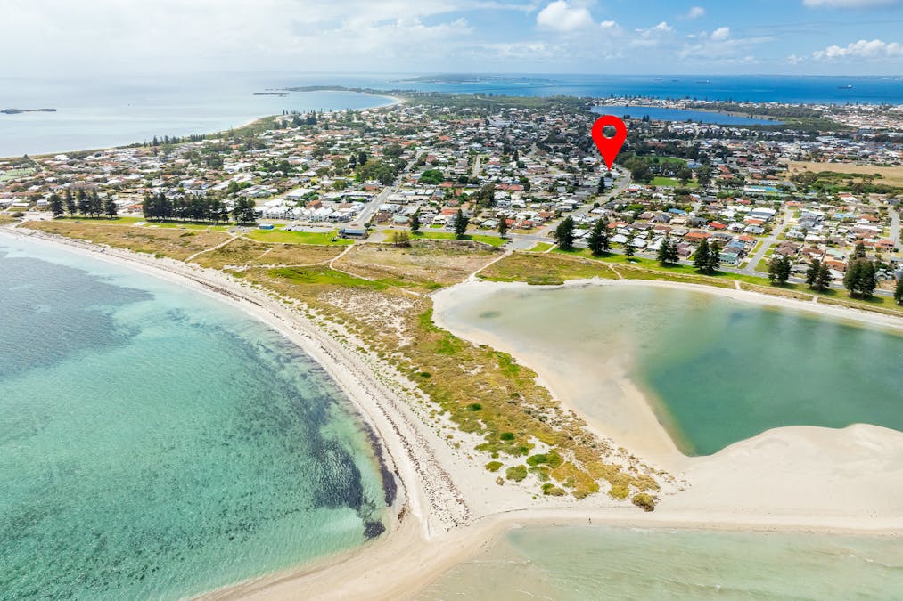 25 Waimea Road, Safety Bay, WA, 6169 - Image 20