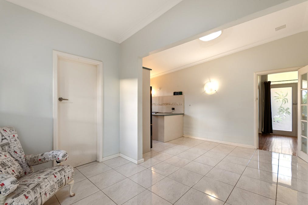 25 Waimea Road, Safety Bay, WA, 6169 - Image 8