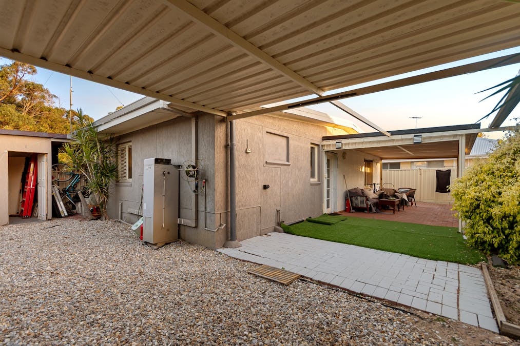 25 Waimea Road, Safety Bay, WA, 6169 - Image 17