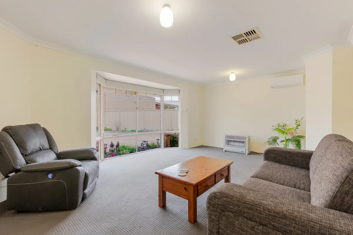 21B Auld Court — photo 2 of 27