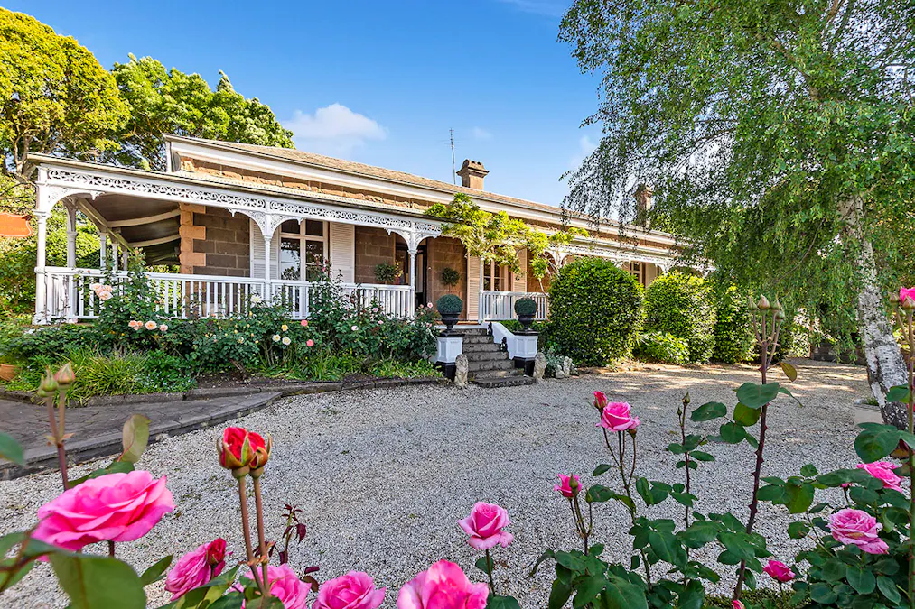 4 Dryden Street, Hamilton, VIC, 3300 - Image 1