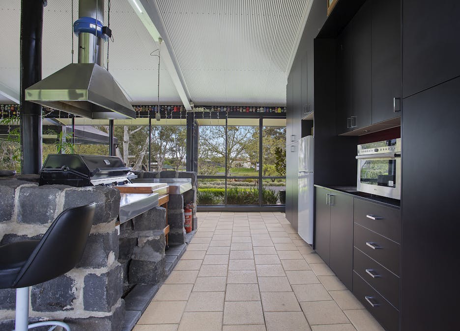 6-8 Crean Street, Hamilton, VIC, 3300 - Image 10