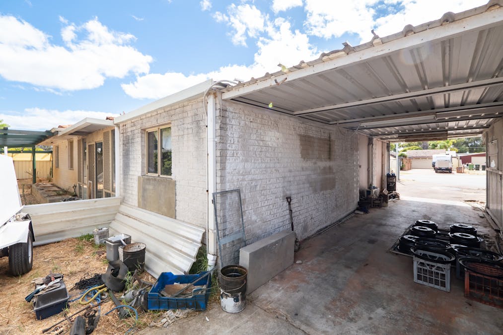 17 Nowranie Place, Hillman, WA, 6168 - Image 13