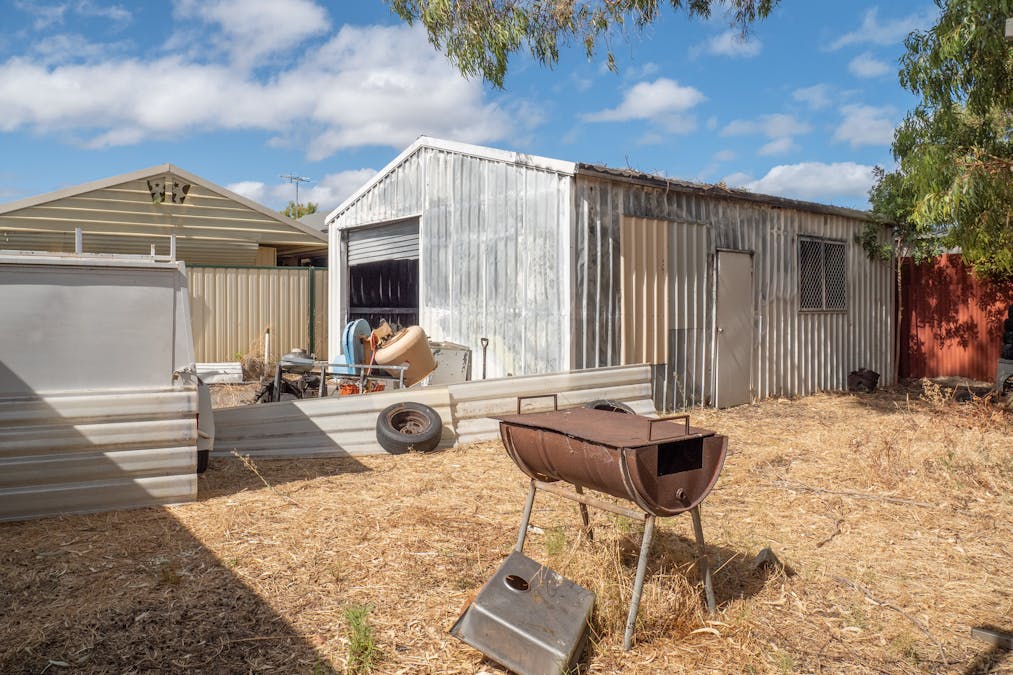 17 Nowranie Place, Hillman, WA, 6168 - Image 15