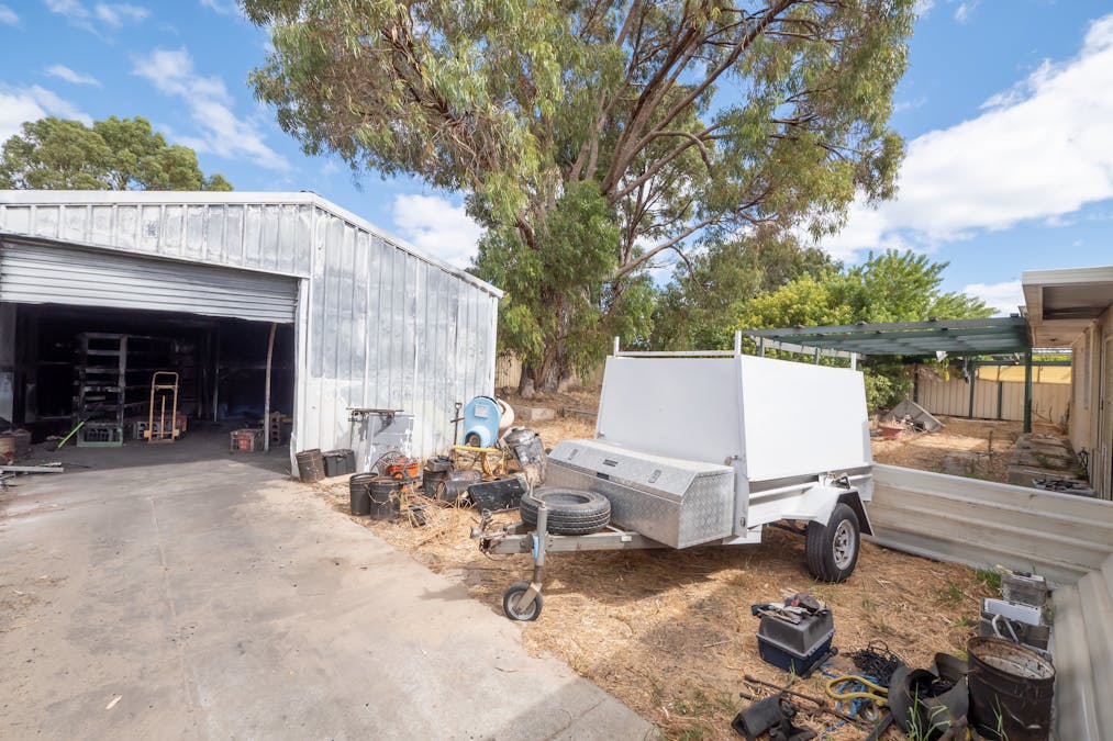 17 Nowranie Place, Hillman, WA, 6168 - Image 14