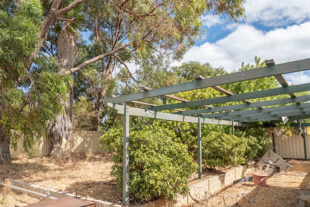 17 Nowranie Place, Hillman, WA, 6168 - Image 18