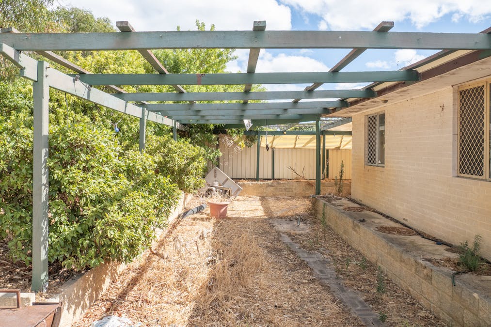 17 Nowranie Place, Hillman, WA, 6168 - Image 20