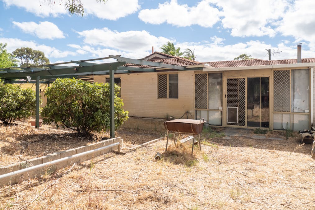17 Nowranie Place, Hillman, WA, 6168 - Image 16