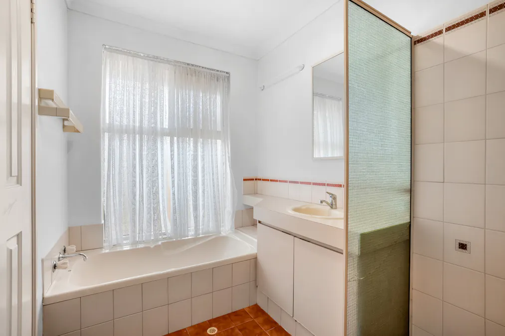 12 Greenlea Crescent, Warnbro, WA, 6169 - Image 7