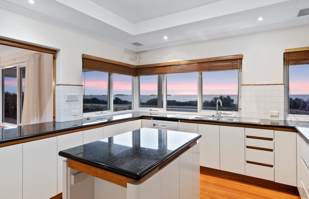 2 Arcadia Drive, Shoalwater, WA, 6169 - Image 7