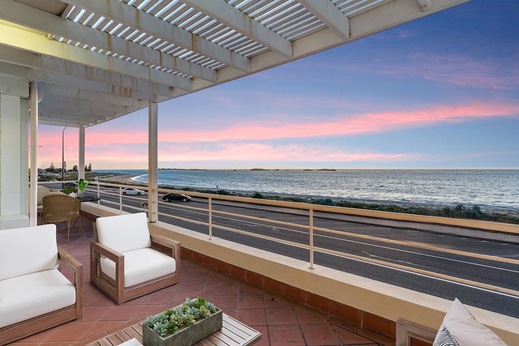 2 Arcadia Drive, Shoalwater, WA, 6169 - Image 1