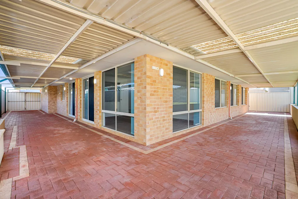 13 Labyrinth Street, Waikiki, WA, 6169 - Image 17