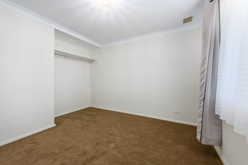 6 Holcombe Road, Warnbro, WA, 6169 - Image 27