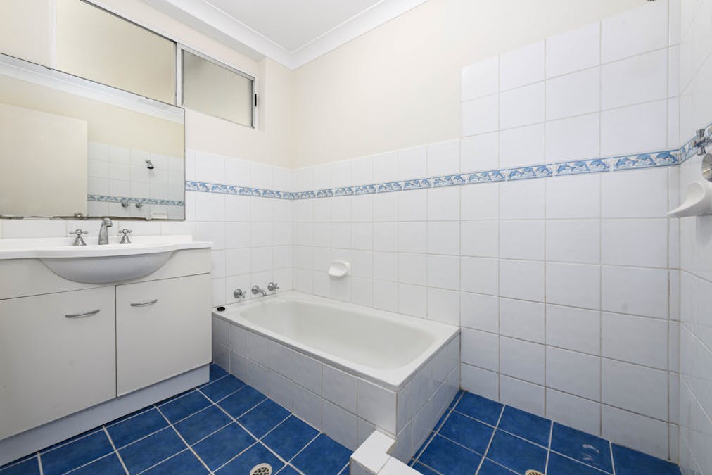 6 Holcombe Road, Warnbro, WA, 6169 - Image 28