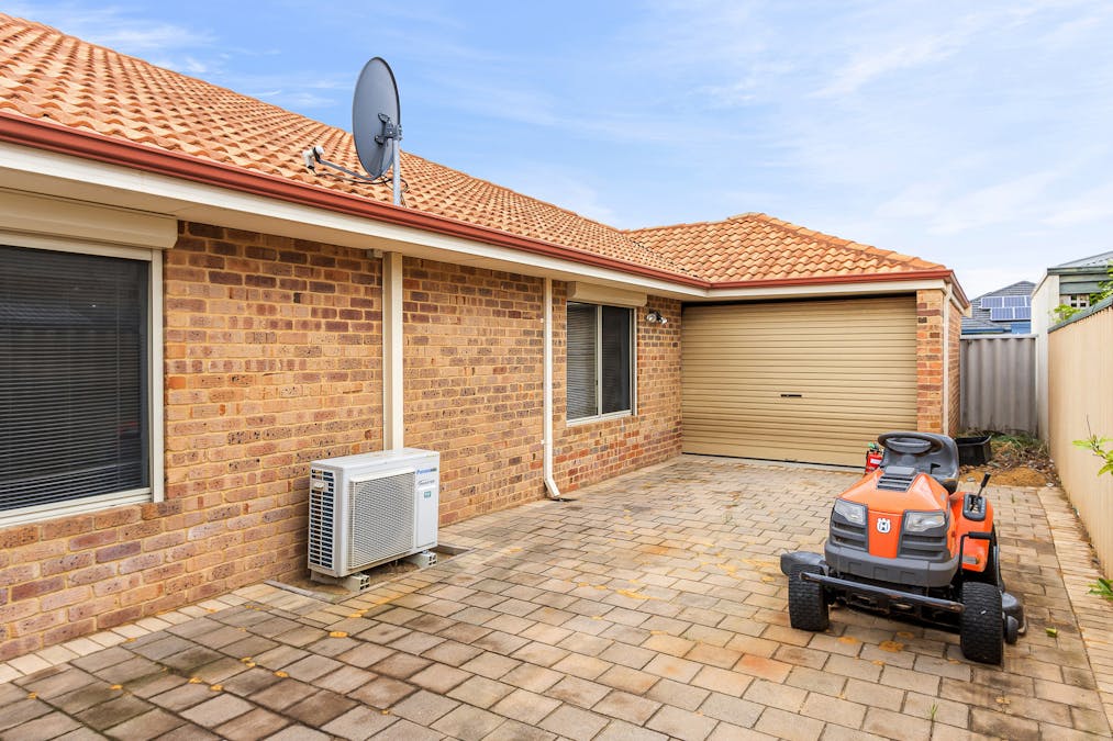 17 Wittecarra Crescent, Port Kennedy, WA, 6172 - Image 15