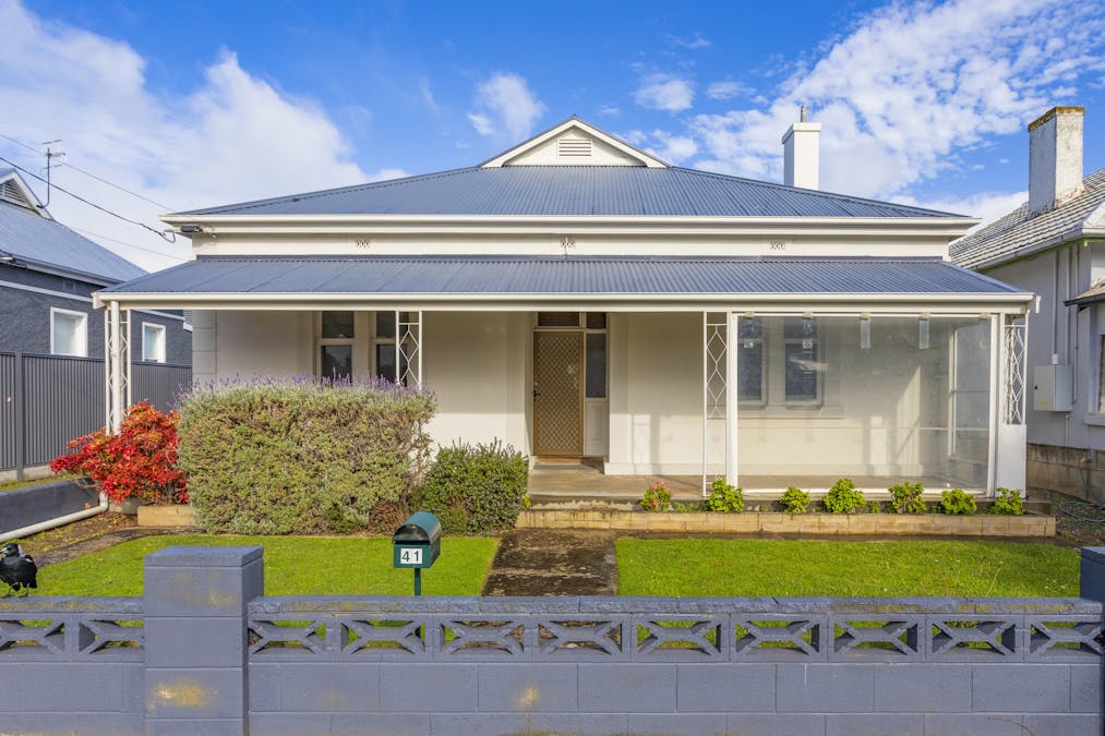 41 Hill Street, Victor Harbor, SA, 5211 - Image 1