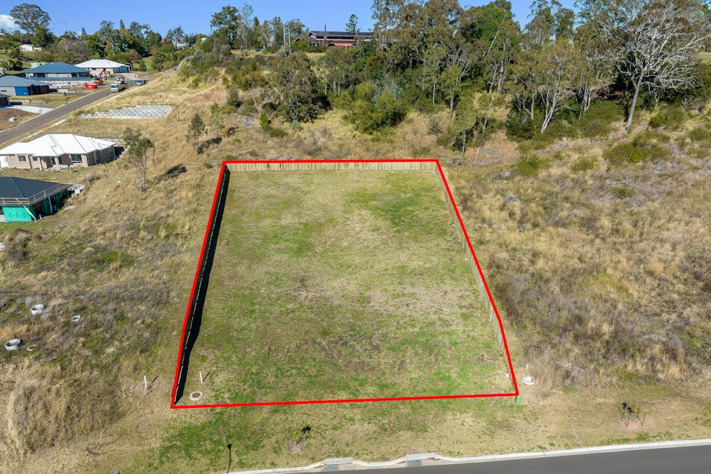 14 Latsky Drive, Cotswold Hills, QLD, 4350 - Image 3