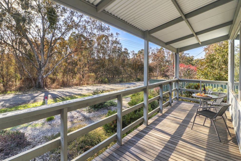 25 Arnot Street, Bonnie Doon, VIC, 3720 - Image 2