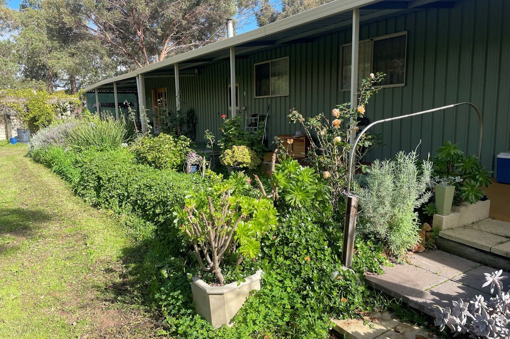 45 Redcourte Road, Bakers Hill, WA, 6562 - Image 5