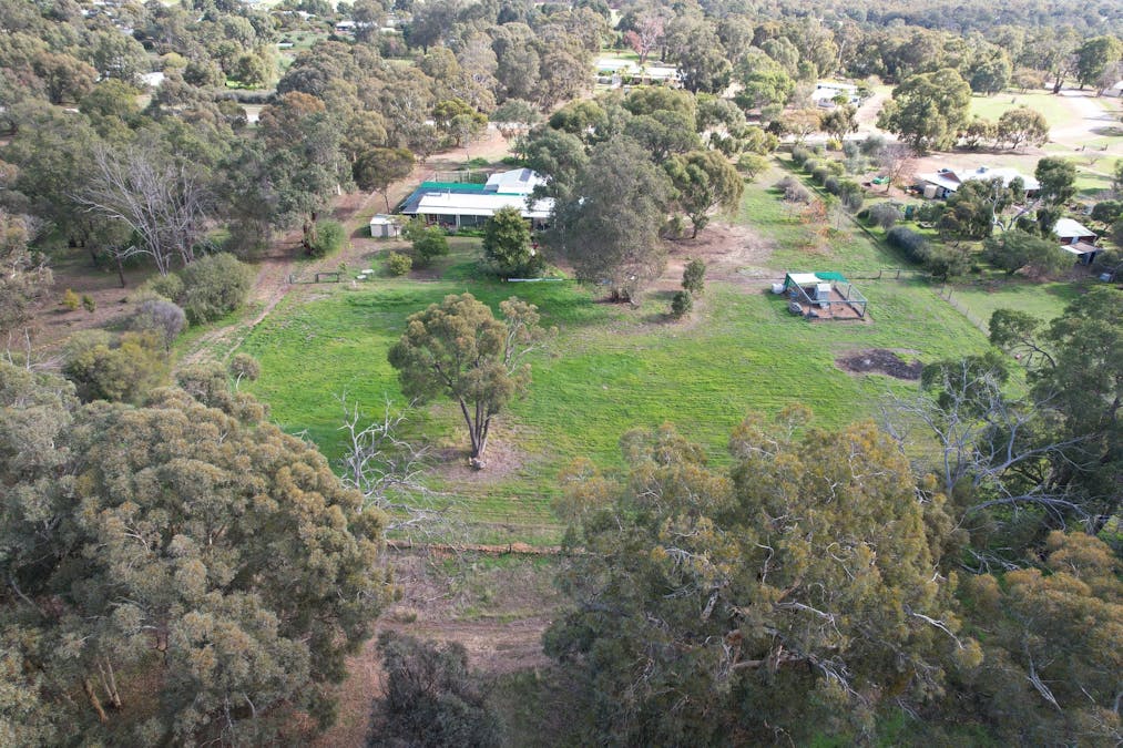 45 Redcourte Road, Bakers Hill, WA, 6562 - Image 19