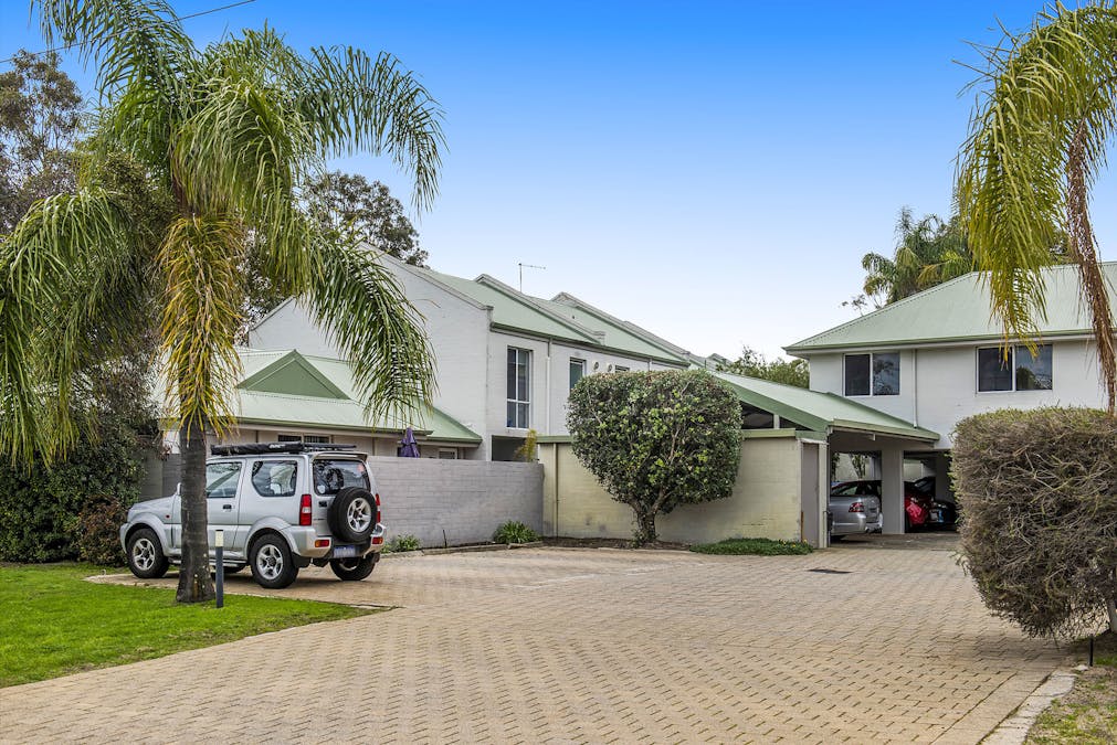 23/2 Waterway Court, Churchlands, WA, 6018 - Image 2