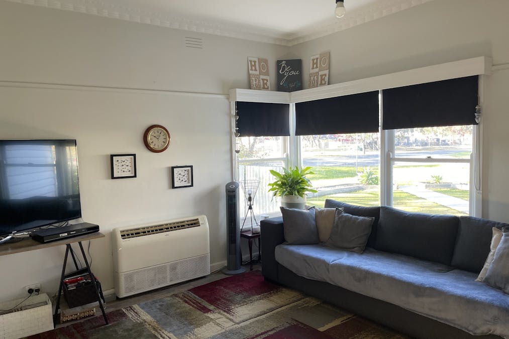 30 Milbourne Street, Warracknabeal, VIC, 3393 - Image 2