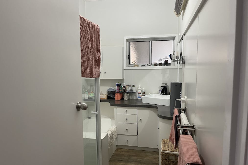 30 Milbourne Street, Warracknabeal, VIC, 3393 - Image 11