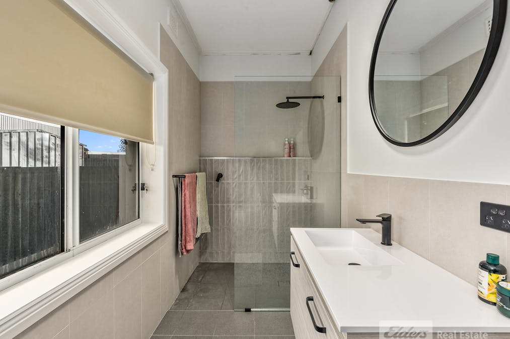 18 White Street, Millicent, SA, 5280 - Image 9
