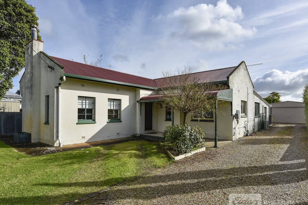 18 White Street, Millicent, SA, 5280 - Image 2